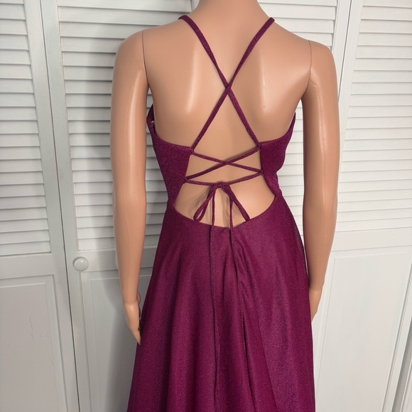 JVN By Jovani Elegant Evening Gown in Dark Pink Size 0 - Picture 7 of 8